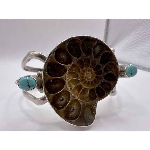 Native American Sterling Silver Statement Cuff Fossilized Nautilus w/ Turquoise - Picture 7 of 13